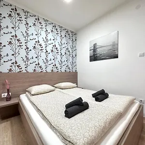 Central Seasons Design Aparthotel Budapest